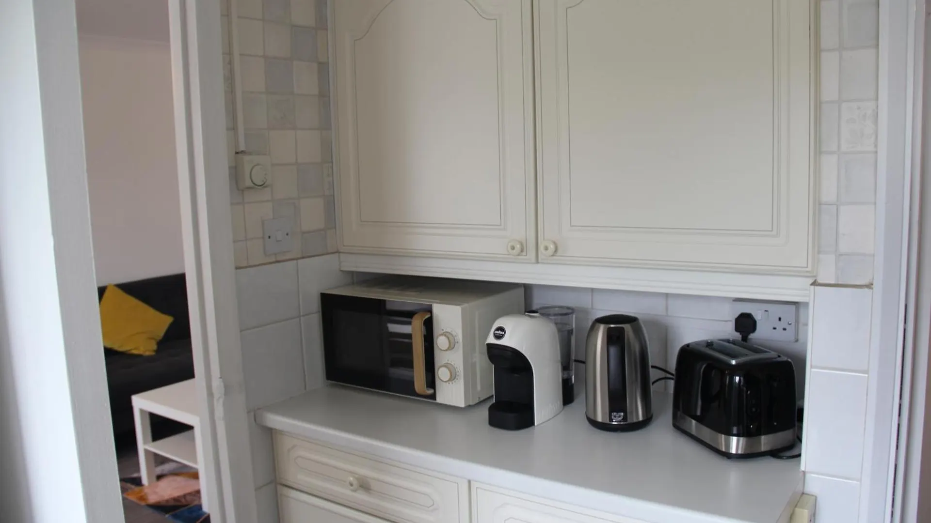 Holiday home Coolfin House-Close To Excel, Contractors, Relocators, Paid Parking Villa London United Kingdom
